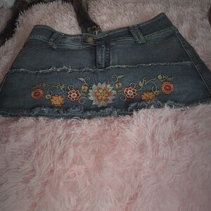 ROMWE Floral Embroidered Denim Mini Skirt